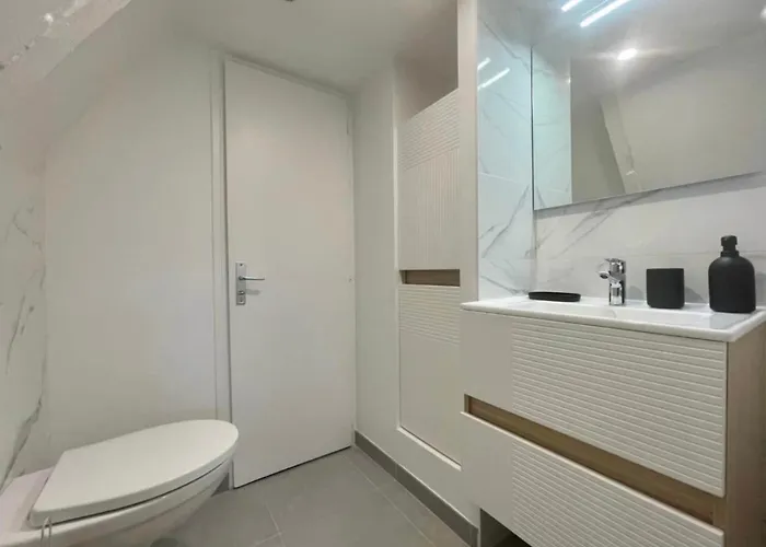 Апартаменты Le Clos De Colombiers Hyper Centre Parking Prive, Proche Sites Du Debarquement Байе