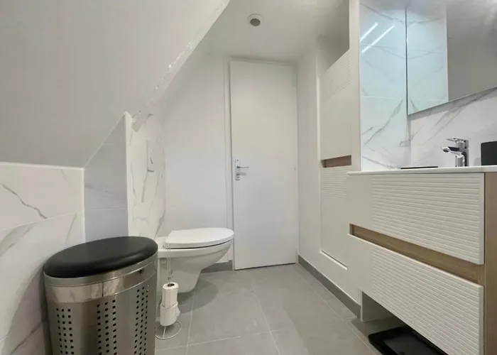 Апартаменты Le Clos De Colombiers Hyper Centre Parking Prive, Proche Sites Du Debarquement Байе